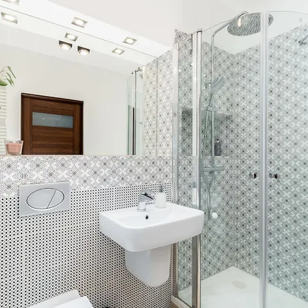 Modern Ii With Free Underground Parking Апартаменты